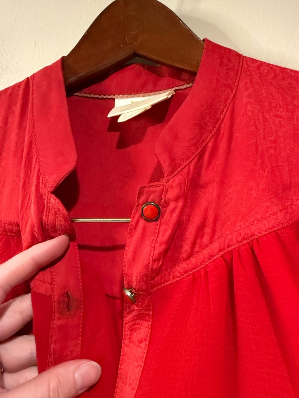 Maeve by Anthropologie Red Puff Sleeve Blouse Scarlett Red Lavoie Button Down 2 - Picture 7 of 10